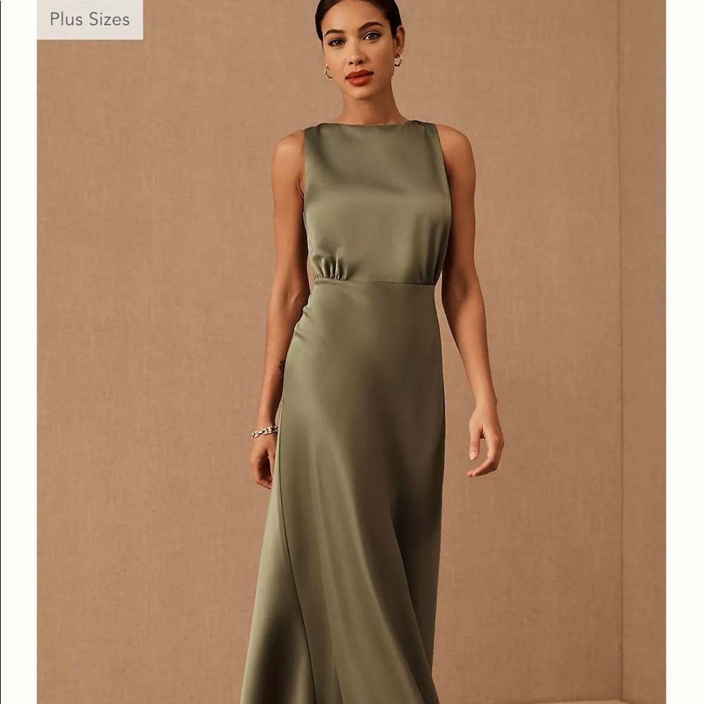 This dress has never been worn. It is like new!